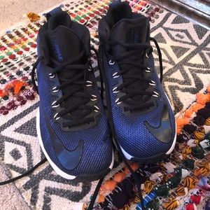Nike Airmax Infuriate Basketball Shoes